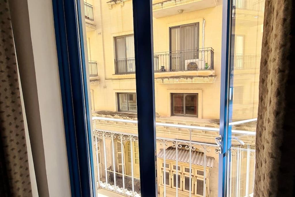 Apartmán Cozy Inside.City & Beach Outside Sliema Exteriér fotografie
